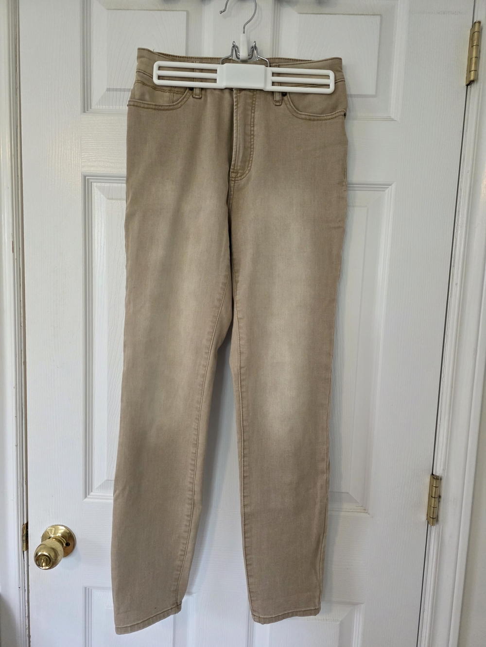 'The Curvy' Straight Leg R JEANS in Light Khaki | Size 26